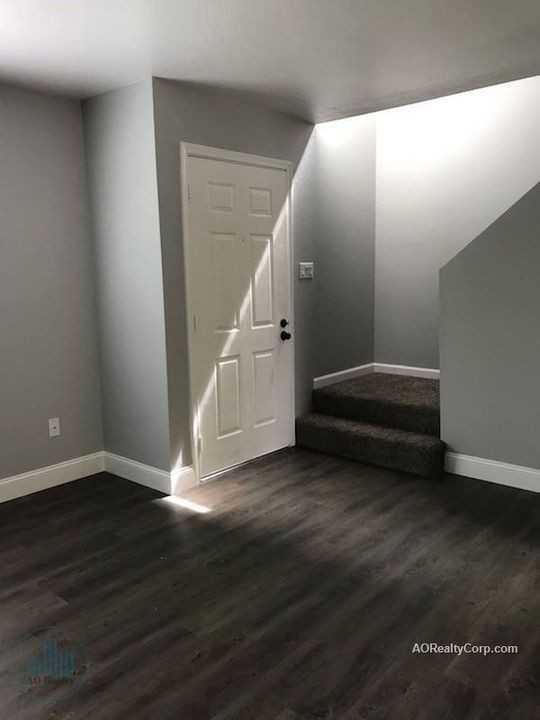 Northpoint I Apartments - Photo 6 of 12