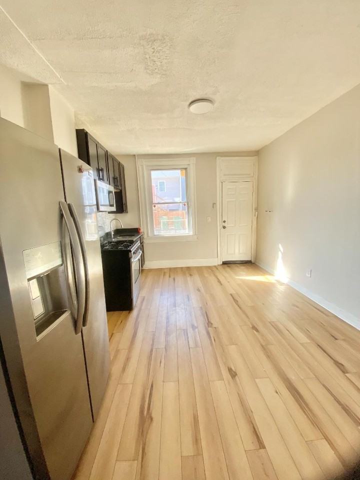 514 N Decker Ave - Photo 6 of 12