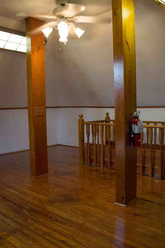 622 Ne 2nd St #ATTIC