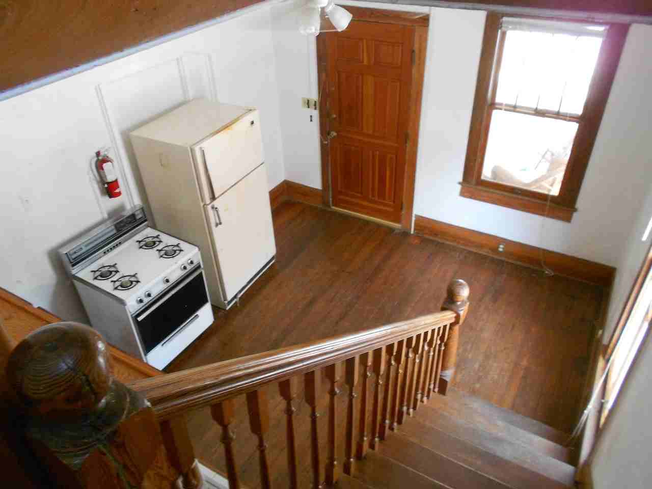 622 Ne 2nd St - Photo 6 of 8