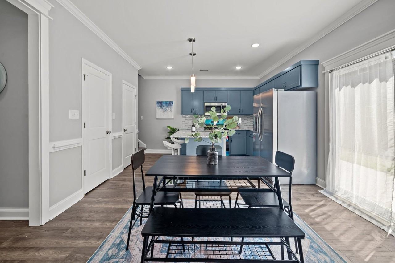 510 Watauga Ave - Photo 2 of 10
