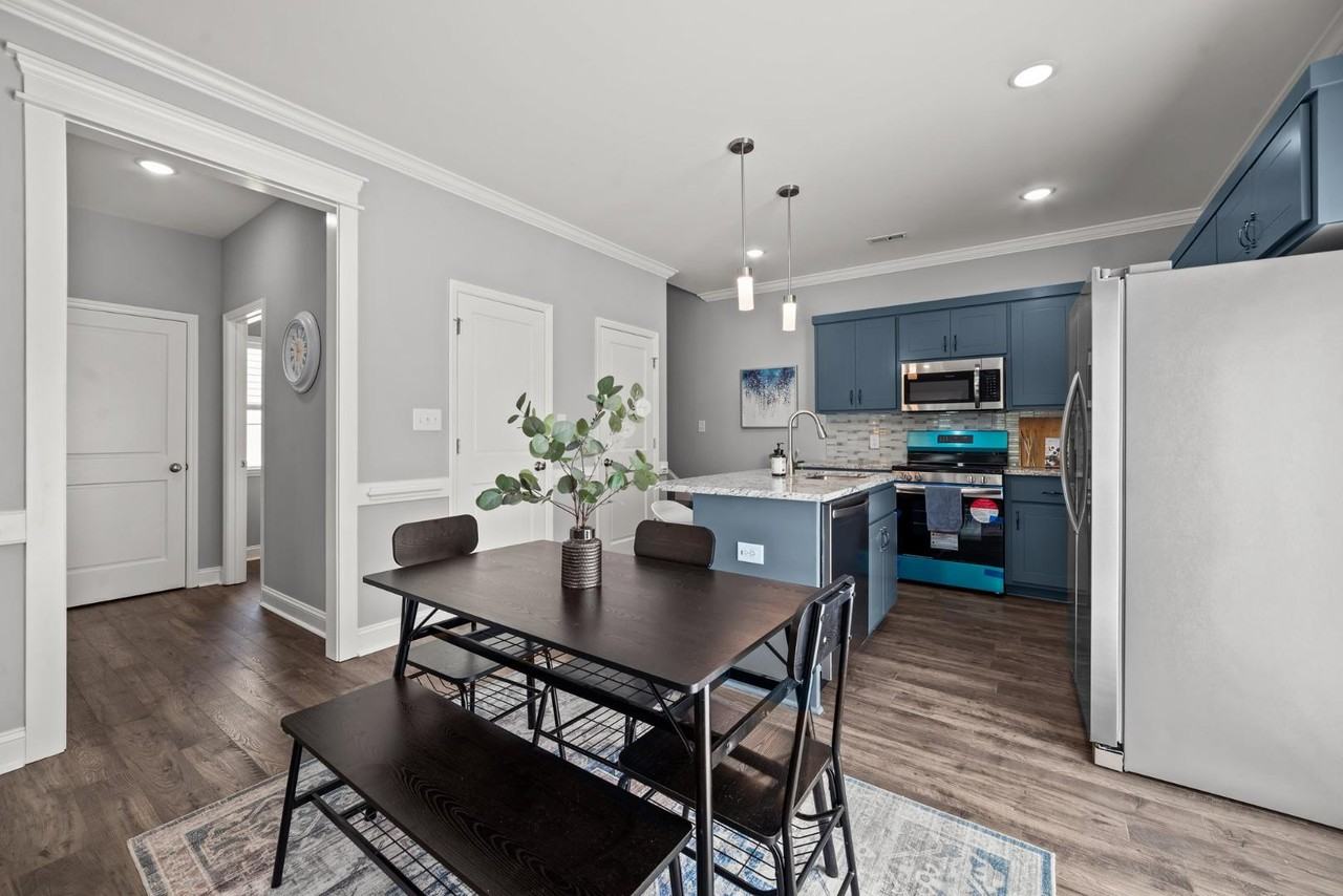 510 Watauga Ave - Photo 7 of 10
