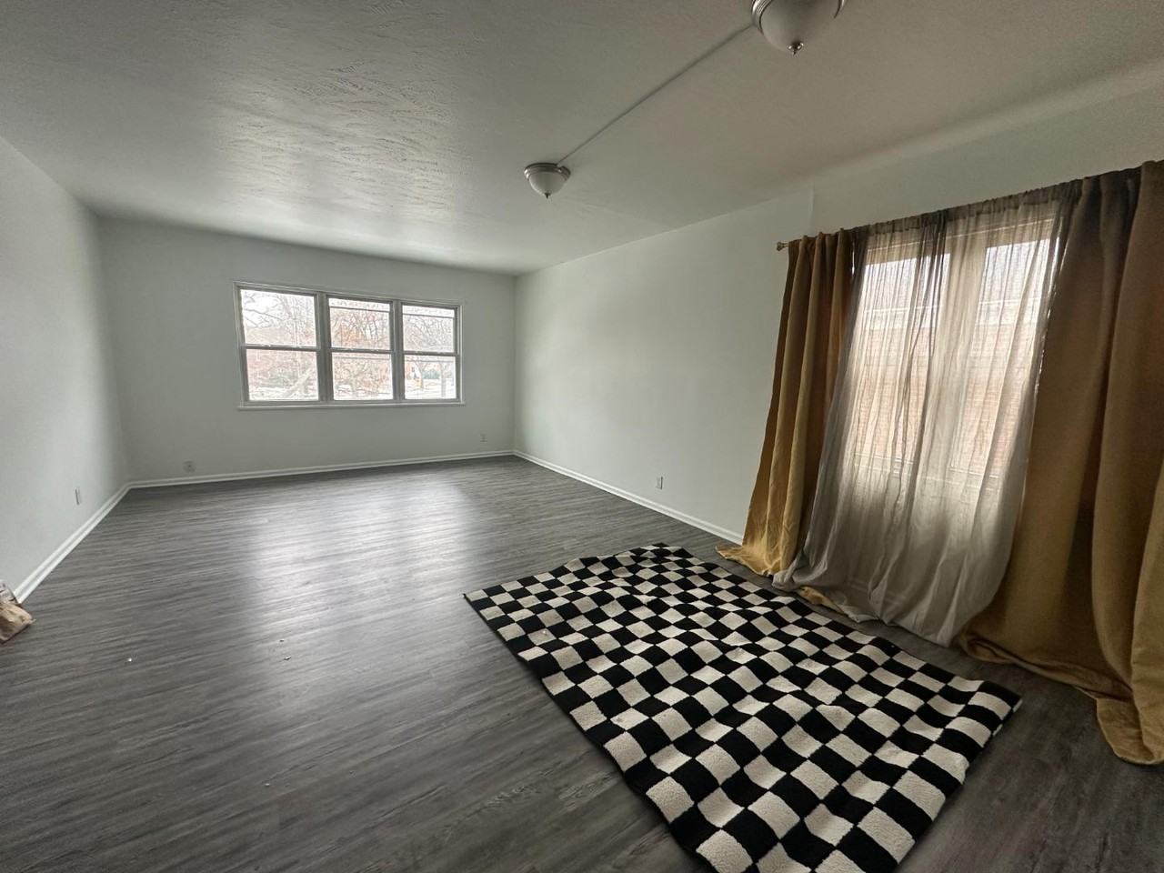 3046 Moreland LLC - Photo 6 of 12