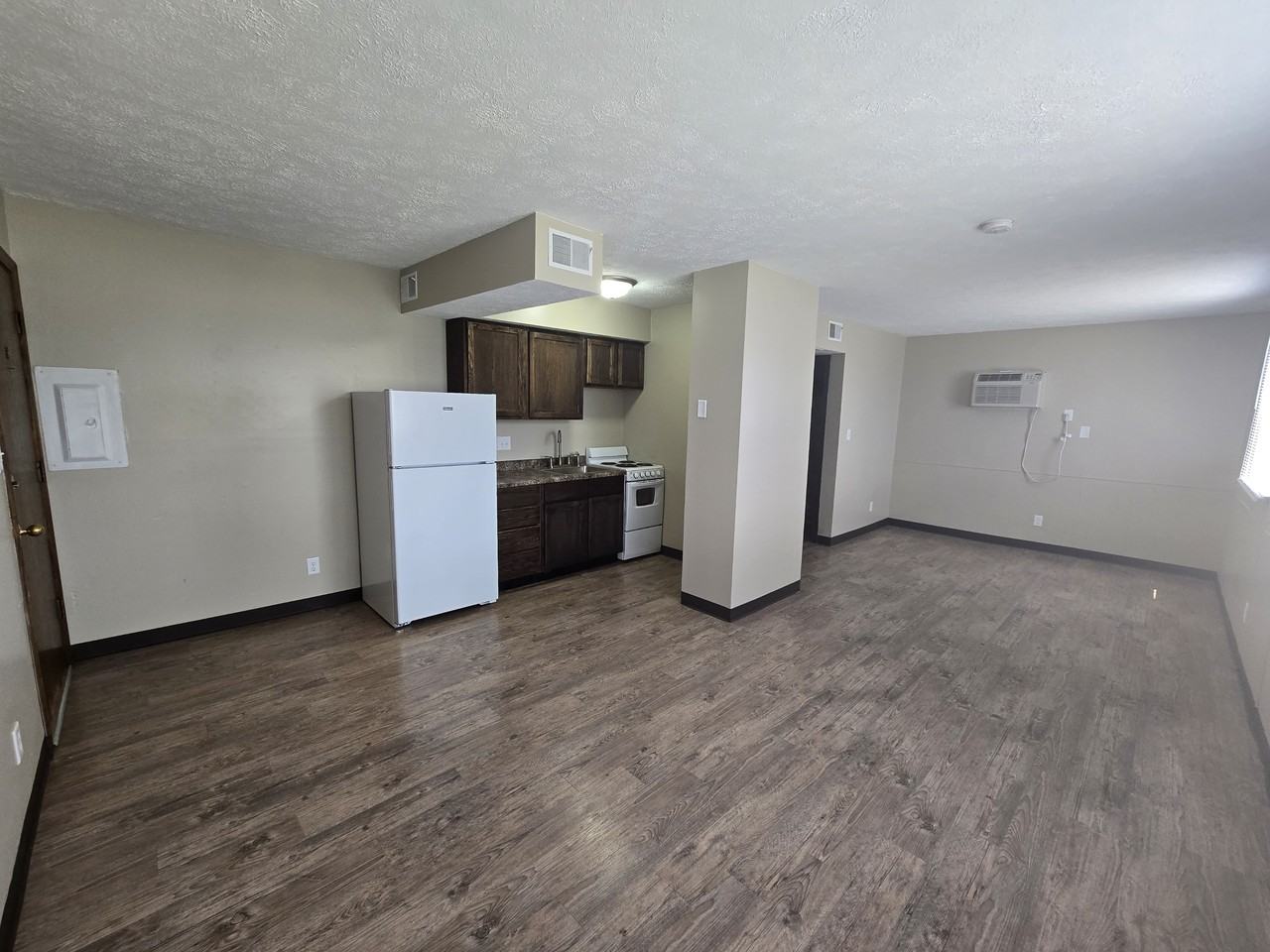 990 Grand Ave #1 - Photo 3 of 14