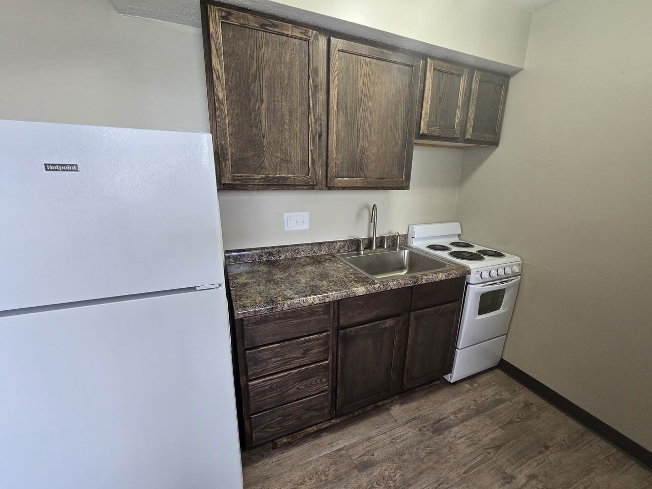 990 Grand Ave #1 - Photo 4 of 14