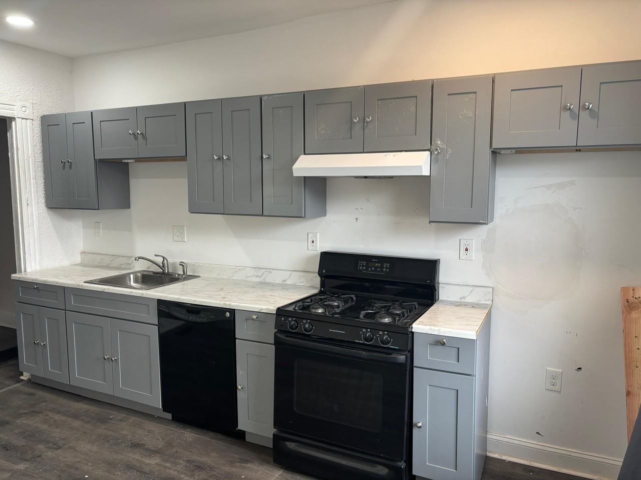 1673 Cliftview Ave #1 - Photo 2 of 11