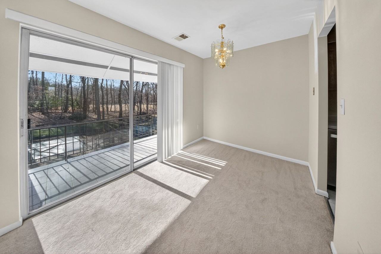 3364 Hewitt Ave #301 - Photo 7 of 17