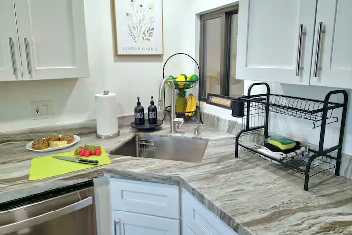 2747 N Fairview Dr #1 - Photo 3 of 35