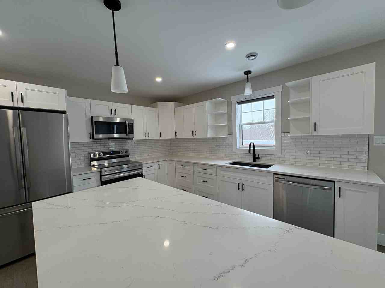 8 Hobble Lane #1 - Photo 4 of 34