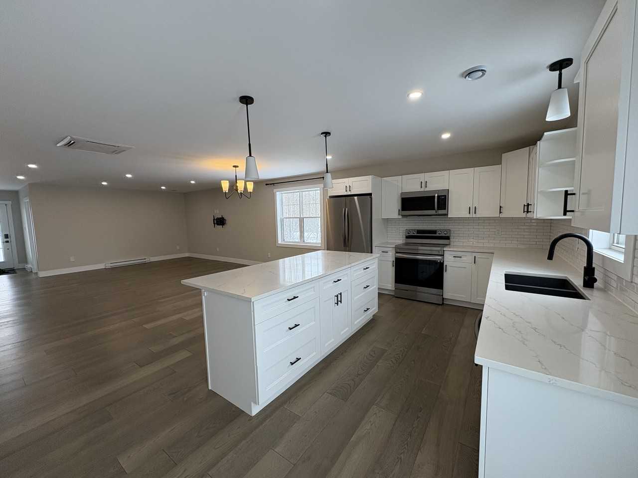 8 Hobble Lane #1 - Photo 5 of 34