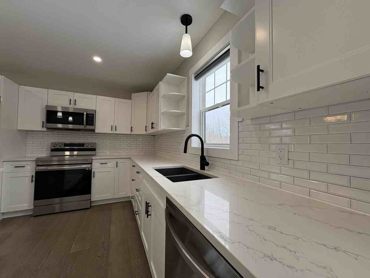 8 Hobble Lane #1 - Photo 7 of 34