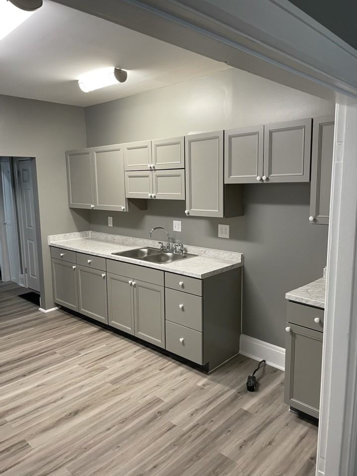 779 Seymour Ave #1 - Photo 3 of 10