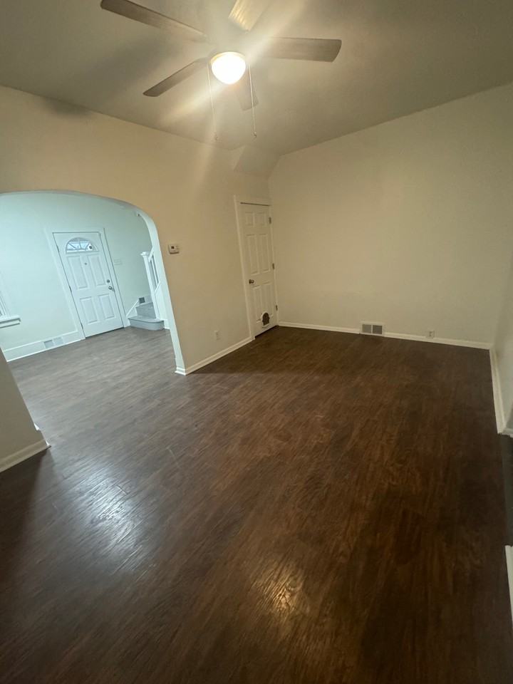 1821 4th Ave #1 - Photo 3 of 9