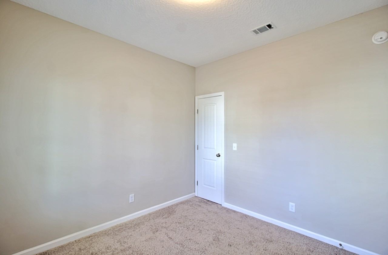 33 Daylily Ct #1 - Photo 3 of 35