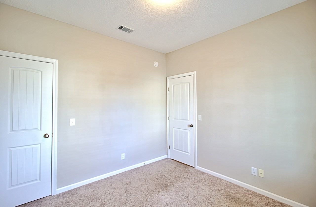 33 Daylily Ct #1 - Photo 4 of 35