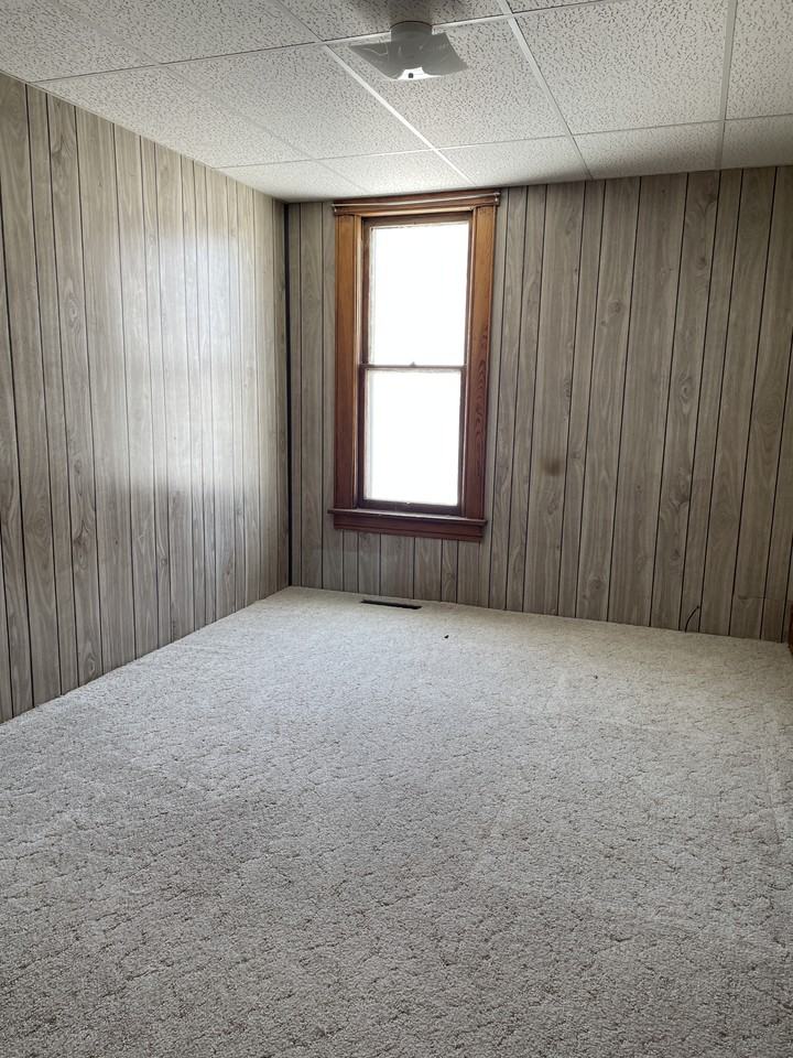 569 W Broadway Ave #1 - Photo 4 of 9