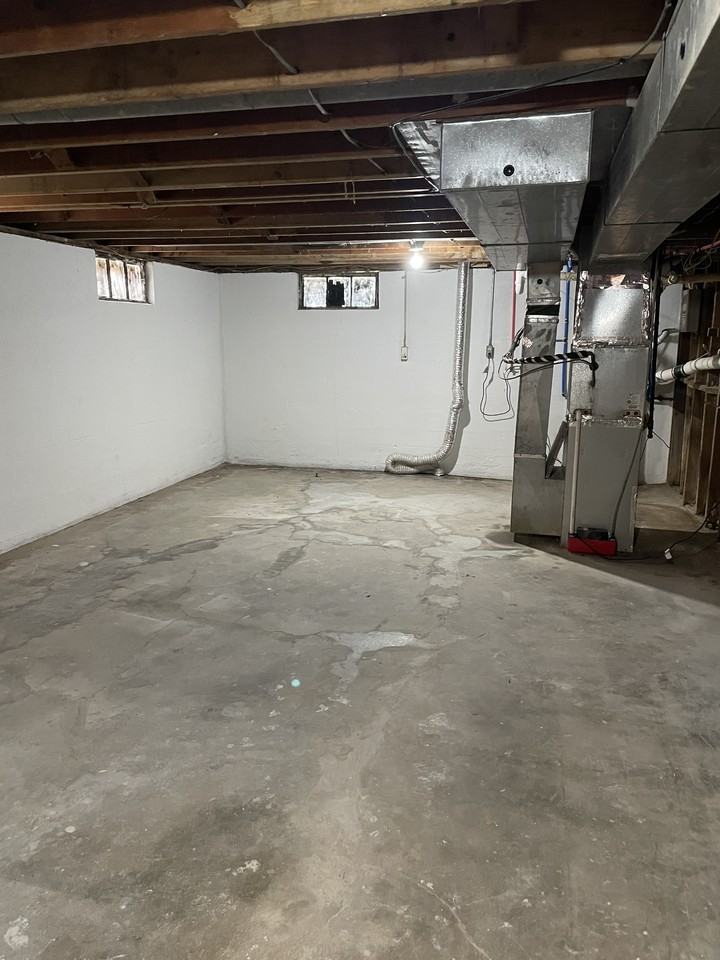 1203 Madison St #1 - Photo 3 of 12