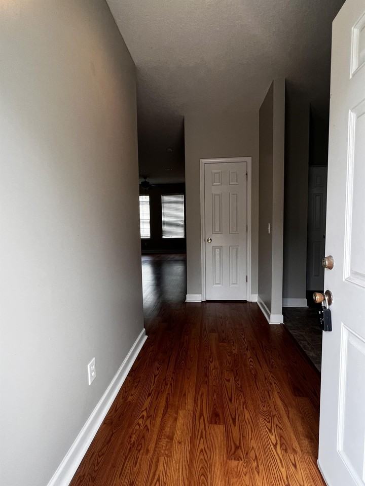 708 Tattnall Dr #1 - Photo 5 of 34