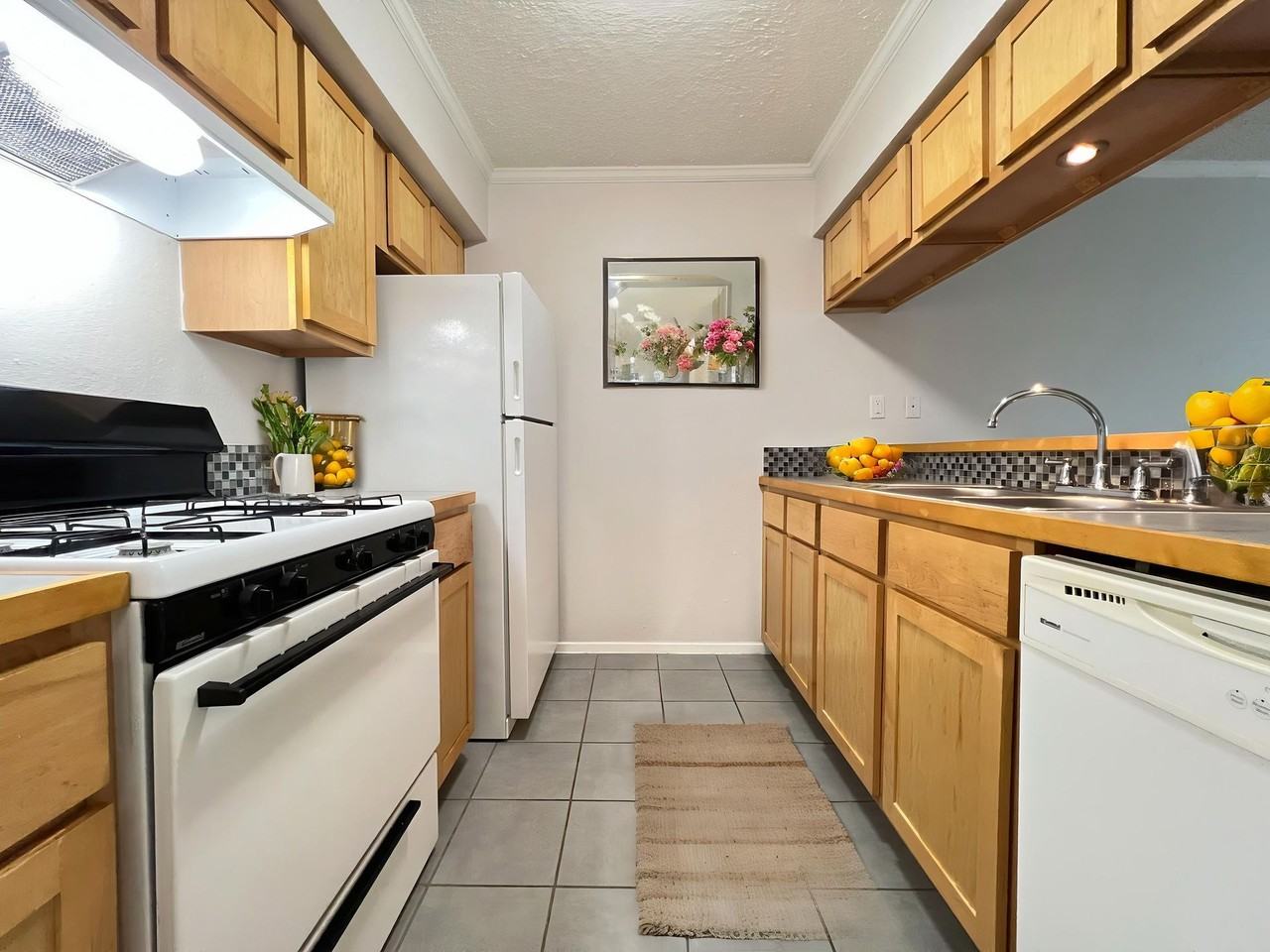 Abbey Road - Photo 4 of 27