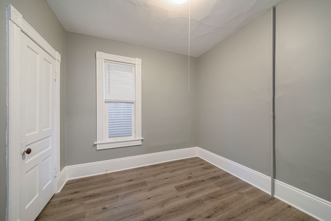 852 Sigsbee St Se #1 - Photo 5 of 15