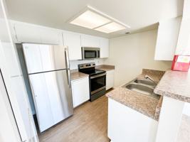 featured image of 445 W Nees Ave