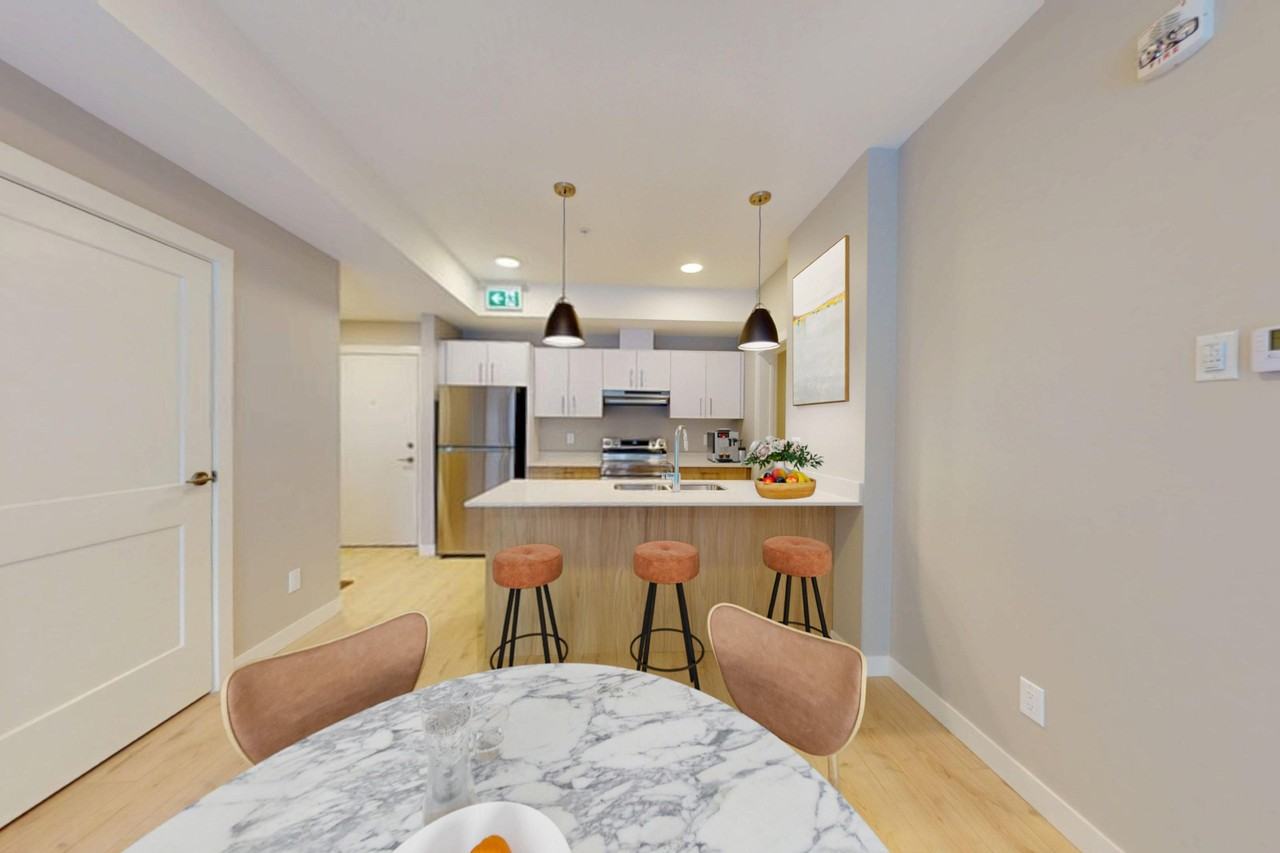 Insignia - Photo 7 of 22