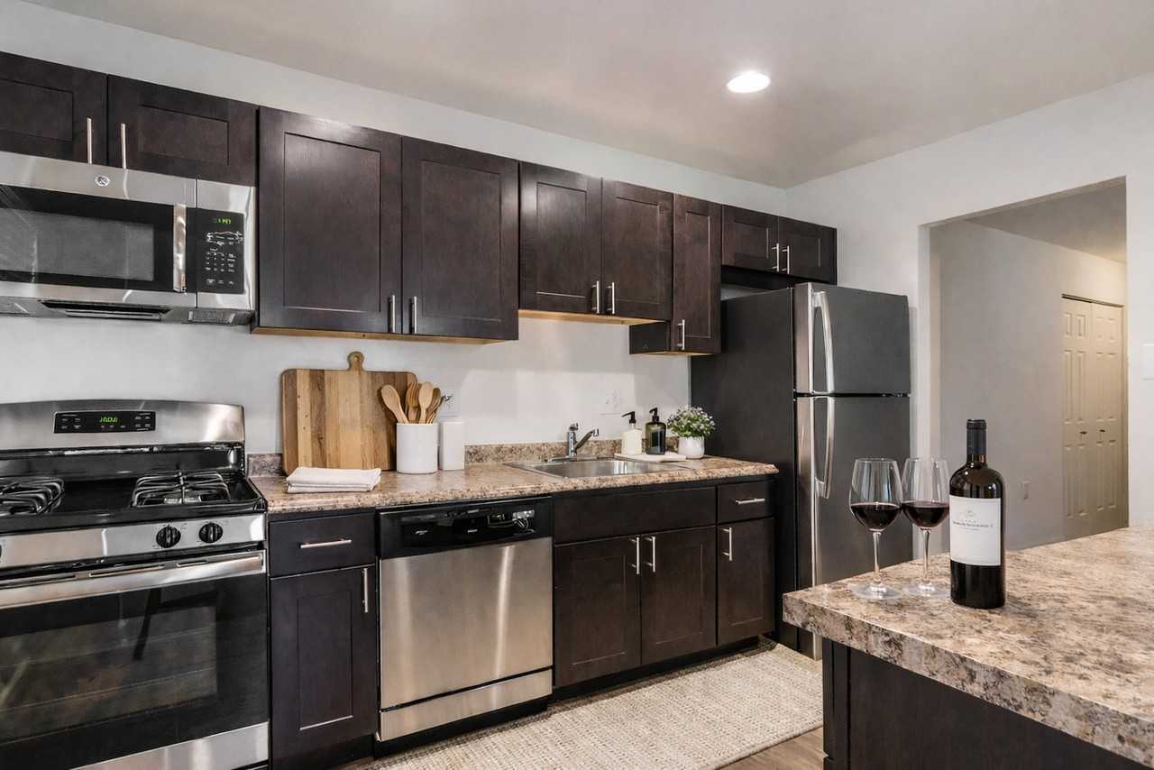 Oakland Hills - Photo 6 of 23