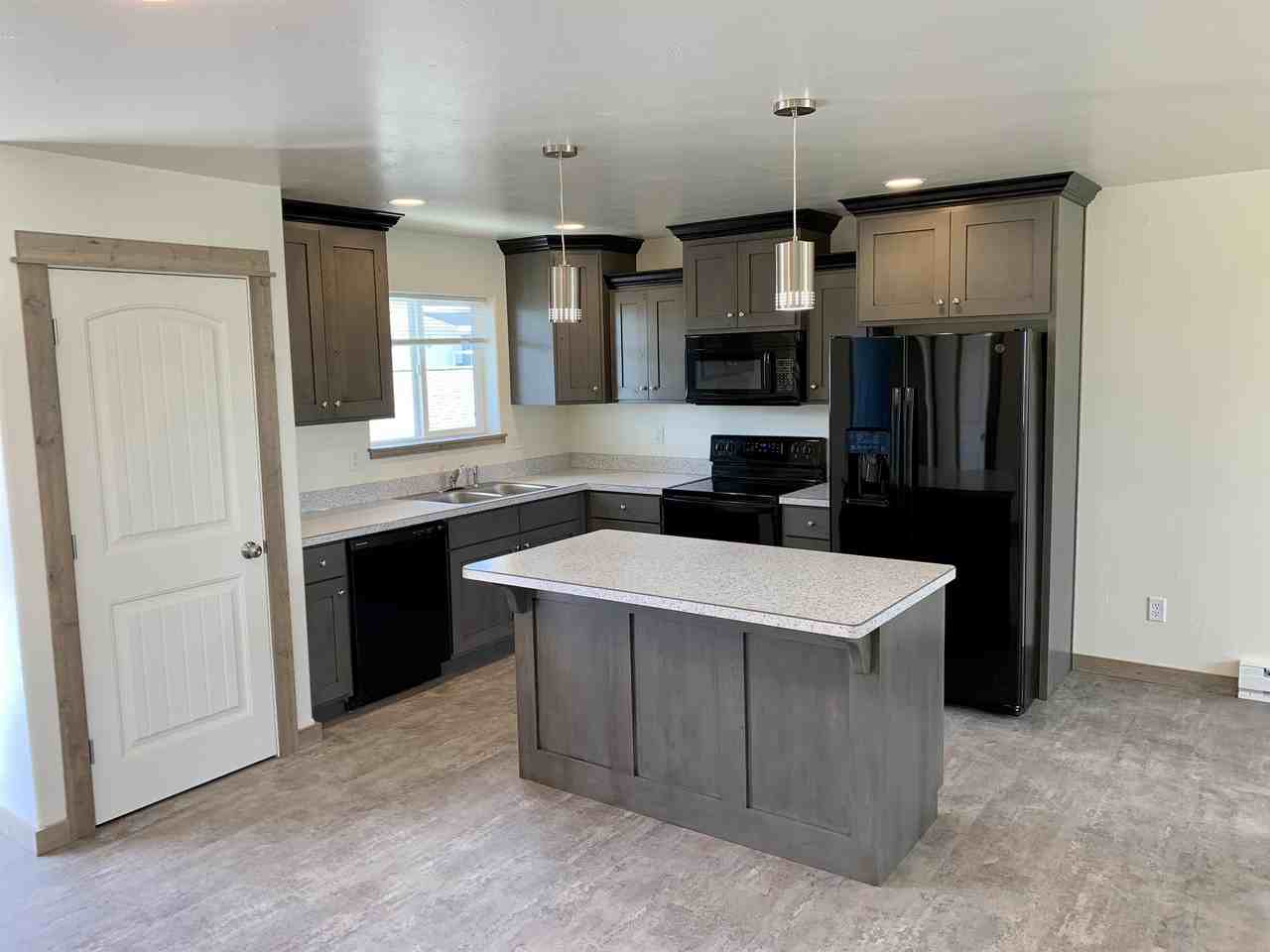 840 Gibbon St #4 - Photo 2 of 14