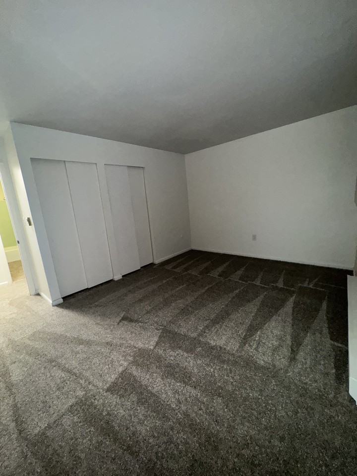 522 Willow St #8 - Photo 2 of 11