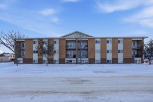 featured image of 205 Avenue N S