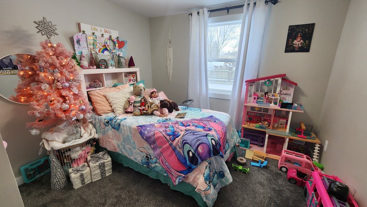 8054 Ortonville Road - Photo 7 of 18