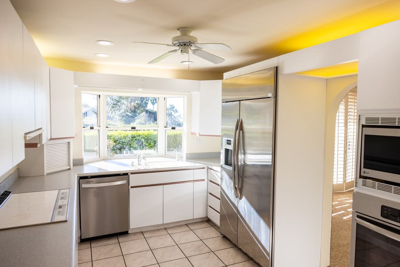 2274 Caminito Castillo - Photo 7 of 25