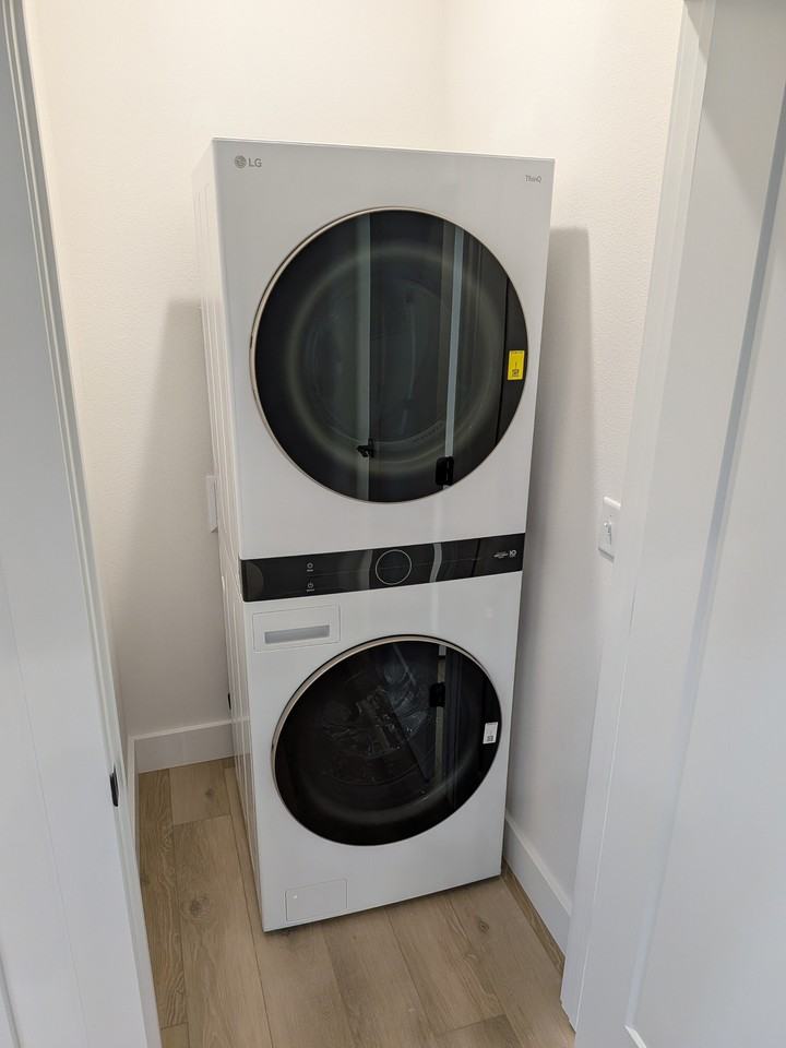 152 Robin Rd - Photo 4 of 9