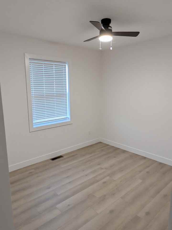 152 Robin Rd - Photo 7 of 9