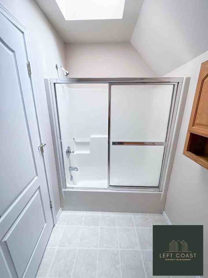 6314 Sw Harbor Ave #1 - Photo 6 of 25