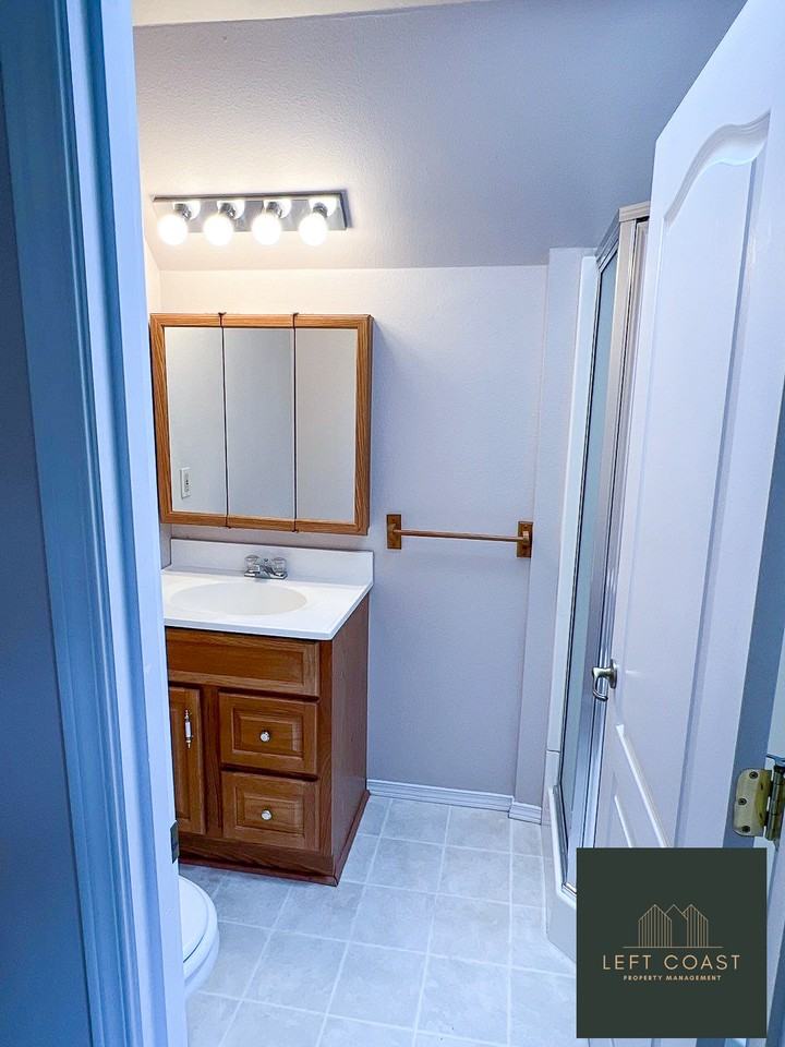 6314 Sw Harbor Ave #1 - Photo 7 of 25