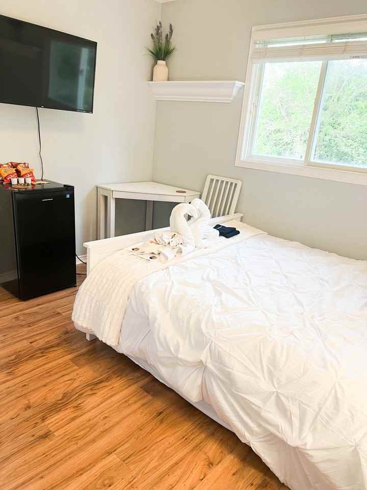 Sarnia Rd & Wonderland Rd N - Photo 5 of 12