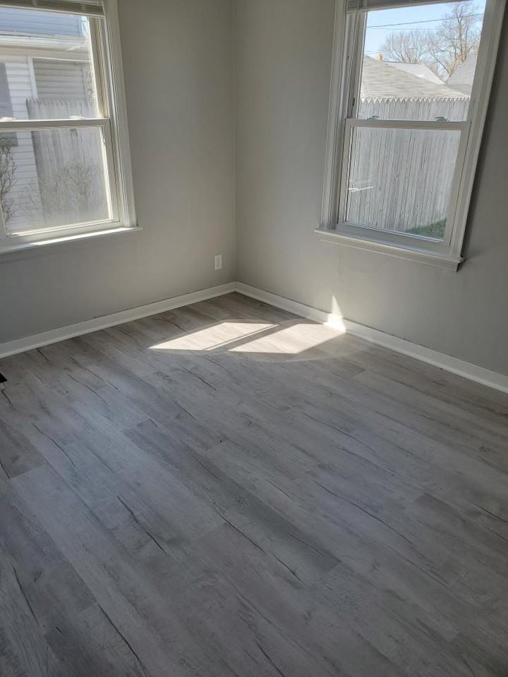 2601 Prast Blvd #1 - Photo 6 of 12