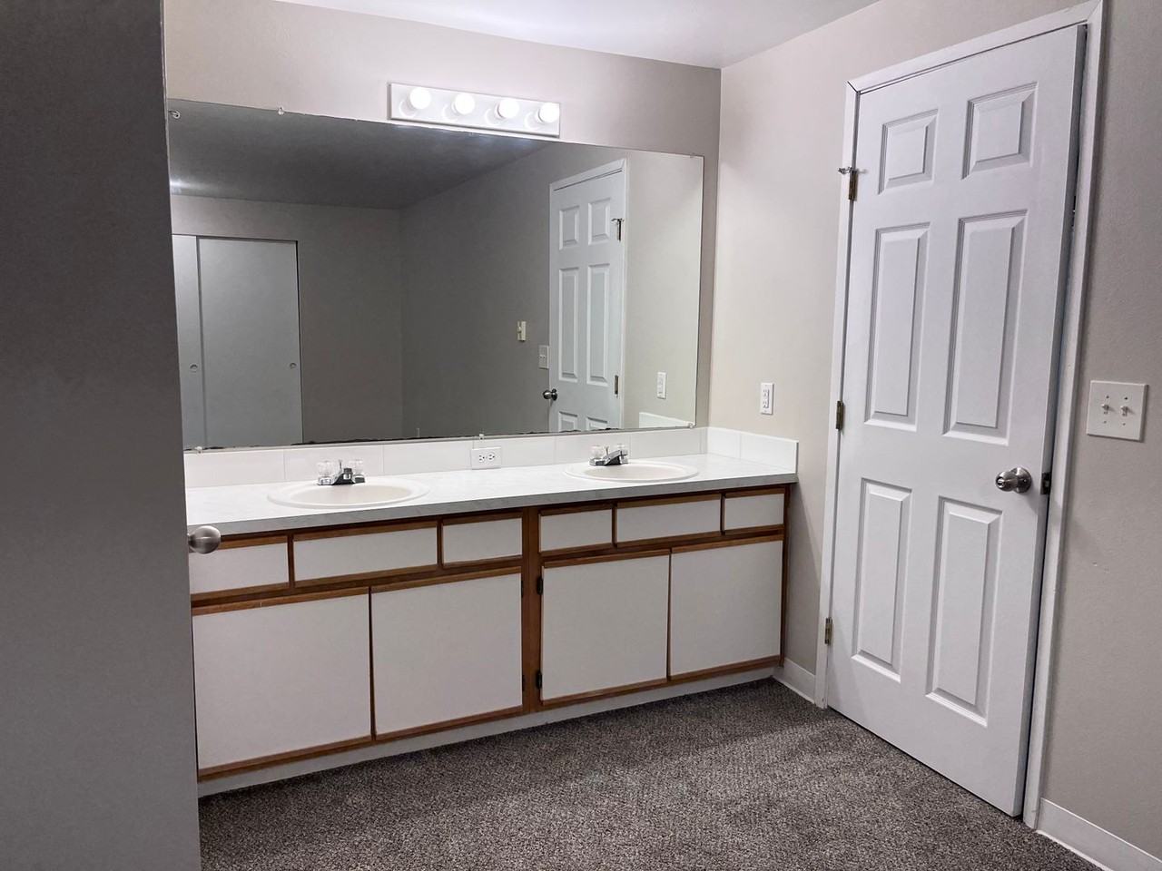 306 Stone Creek Apartments - 306 #306 - Photo 7 of 14