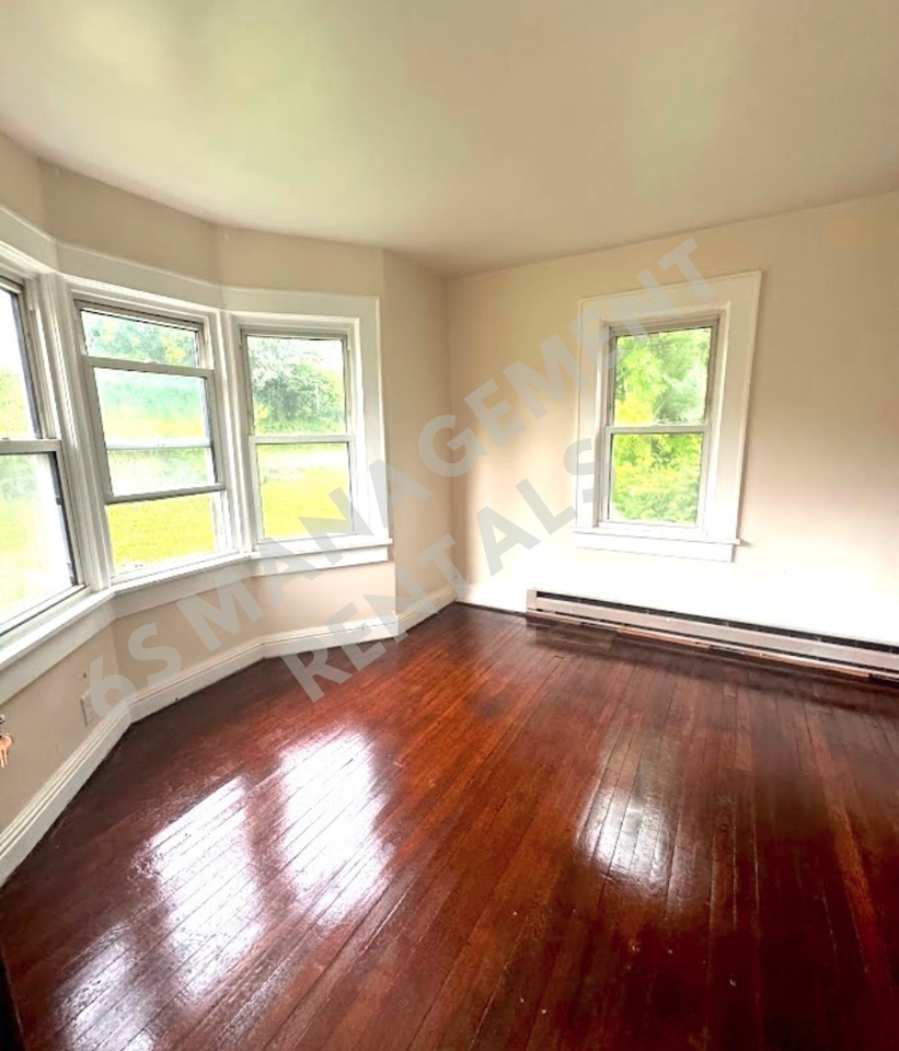 1100 Harrison Ave #1 - Photo 3 of 17