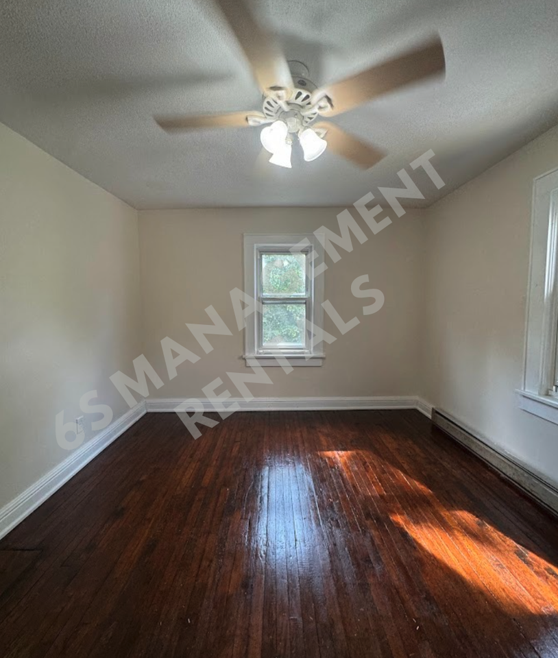 1100 Harrison Ave #1 - Photo 4 of 17
