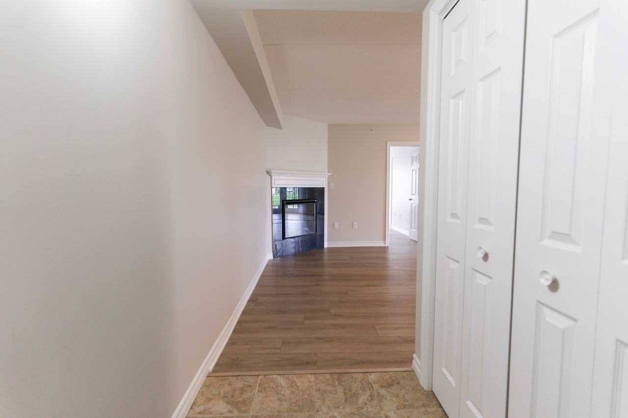 1370 Bristol Condominiums Building #101 - Photo 7 of 19