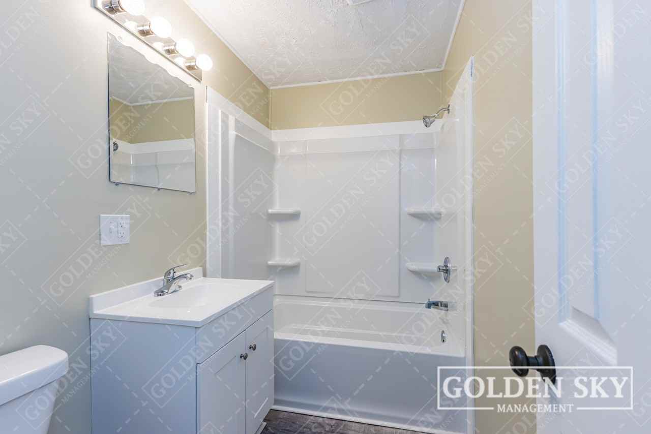 2125 E Harvard Ave #1 - Photo 2 of 13