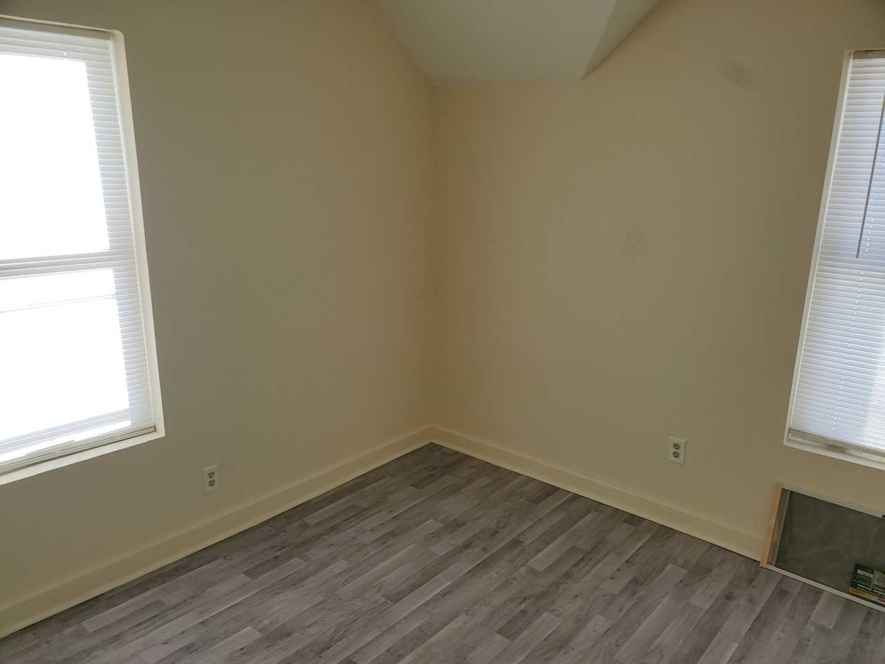 1711 S Saint Joseph St #2 - Photo 5 of 10