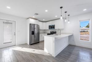 featured image of 3244 Se Jefferson St #1