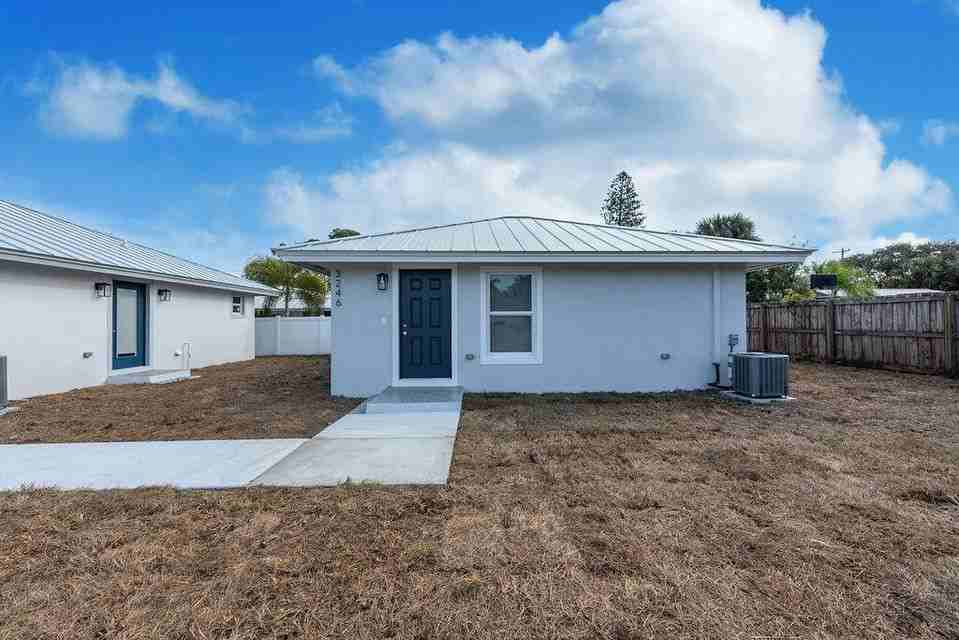 3246 Se Jefferson St #1 - Photo 2 of 19