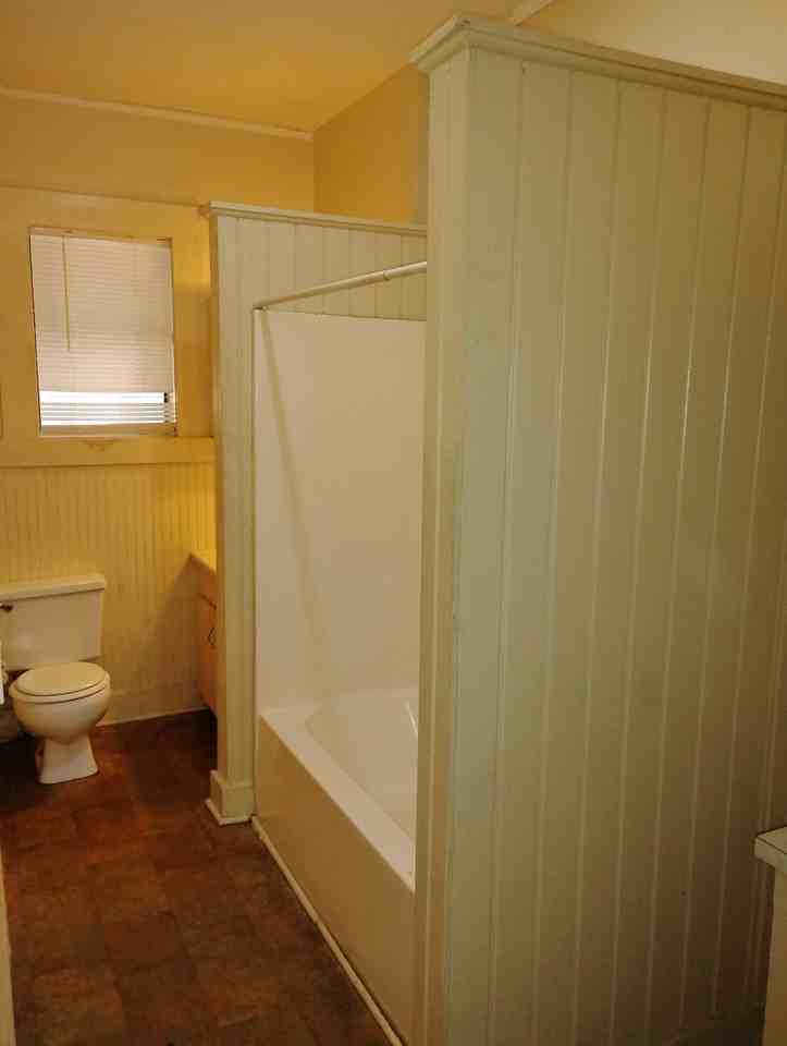 822 Edwards St #1 - Photo 2 of 4