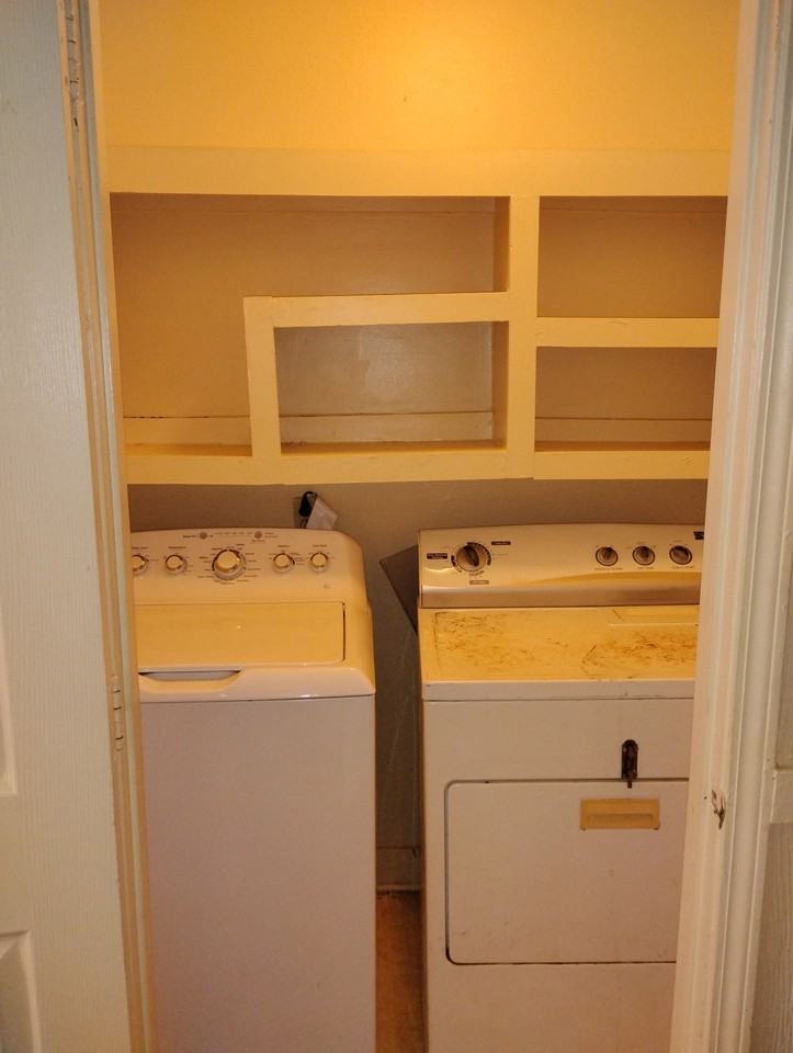 822 Edwards St #1 - Photo 4 of 4