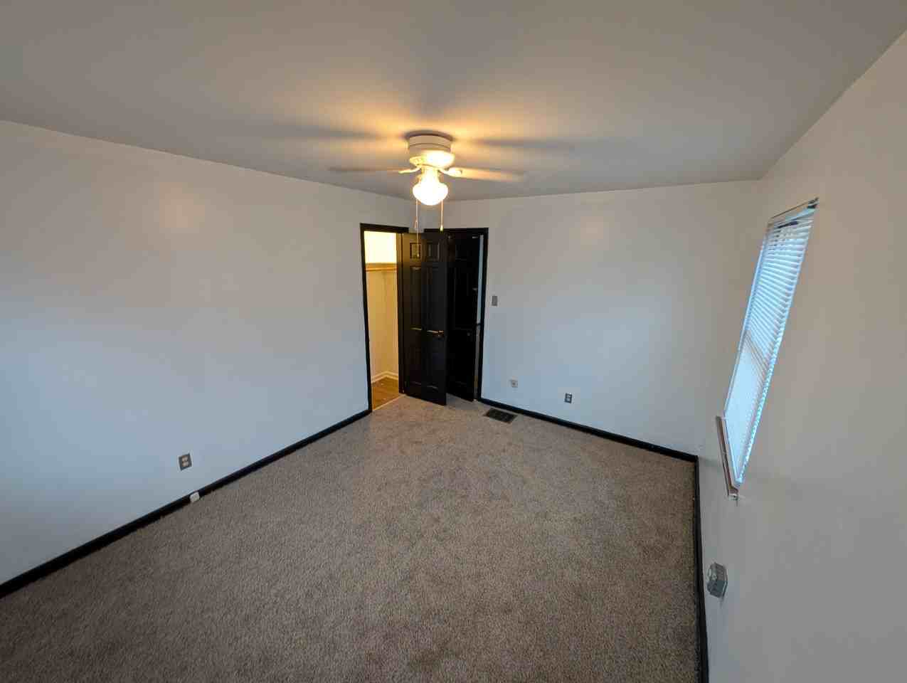 722 Kenwick Rd #D - Photo 5 of 10