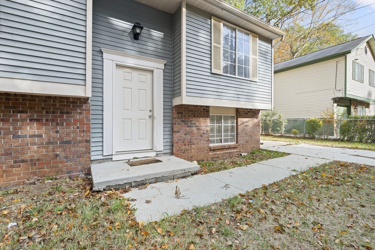 2116 Scarbrough Rd #1 - Photo 2 of 28